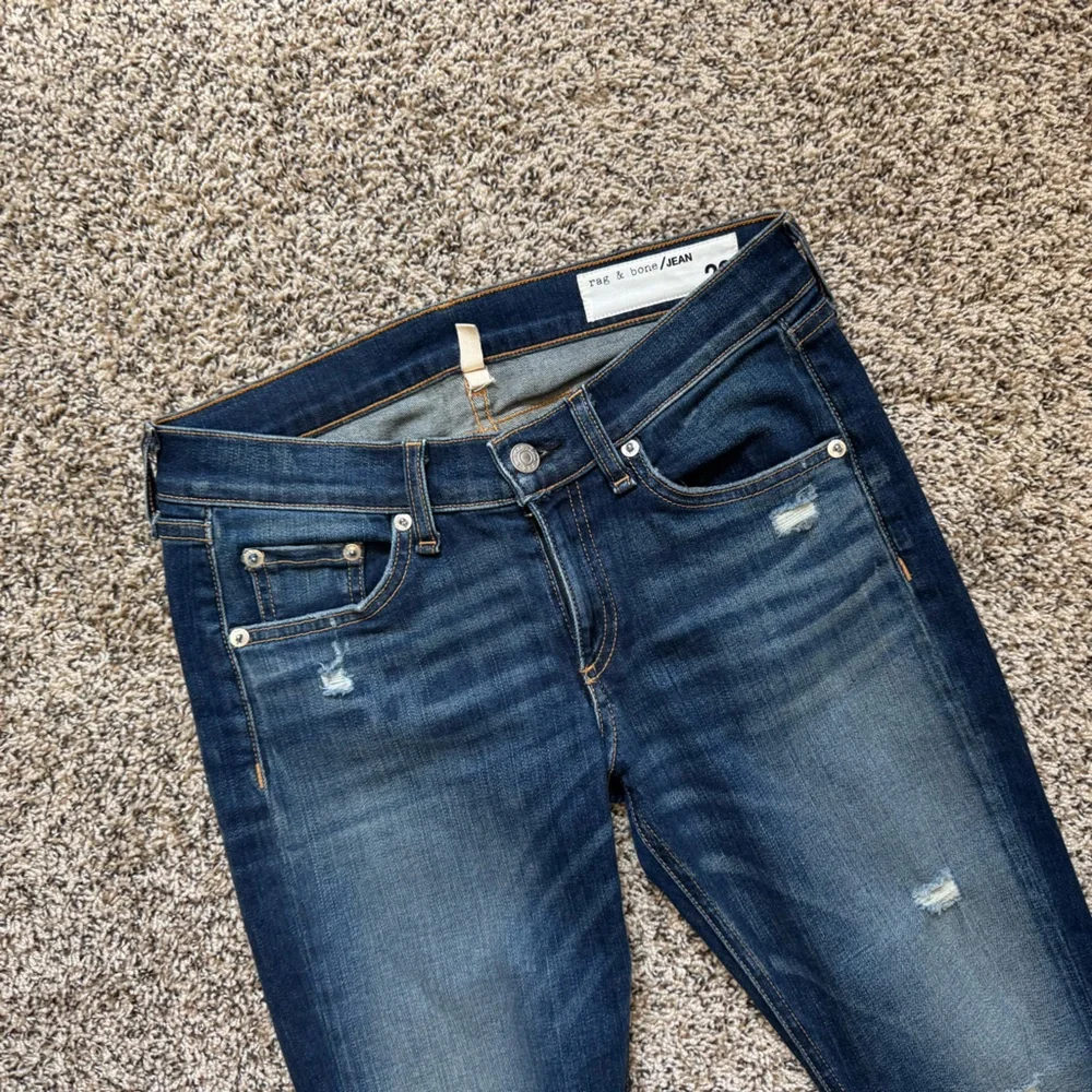 Rag & Bone Women’s Low Rise Distressed Capri